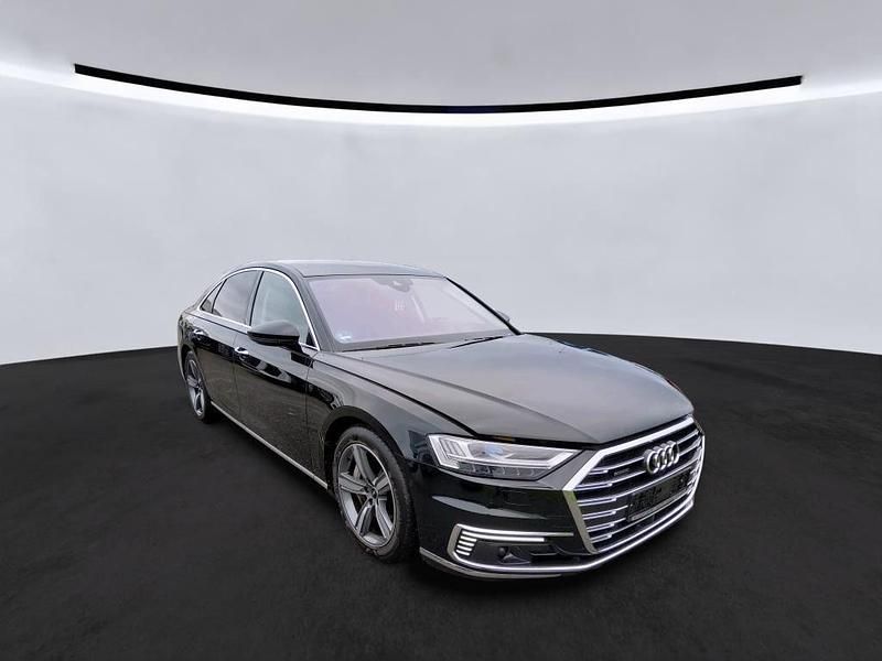 Mythosschwarz metall (metallic) Gebraucht 2022 Audi A8 Limousine | 49.899 € (Superpreis) - Bild 1/3