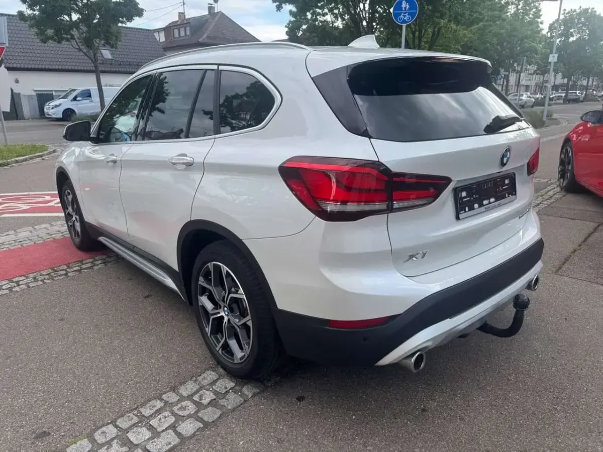 Gebraucht BMW X1 xLine 231 PS (169 kW) 2022 Mineralweiss SUV