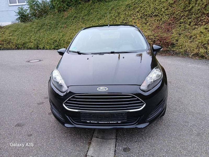 Schwarz Gebraucht 2014 Ford Fiesta Kleinwagen | 5.800 € (Fairer Preis) - Bild 1/4