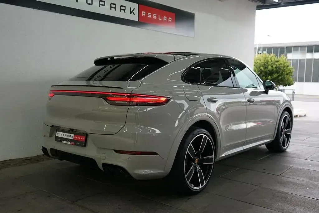 Second-hand Porsche Cayenne 462 CP (339 kW) 2021 Gri SUV