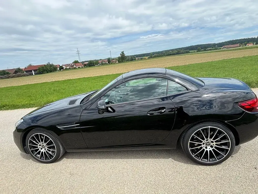 Gebraucht Mercedes SLC300 245 PS (180 kW) 2017 Schwarz Cabrio