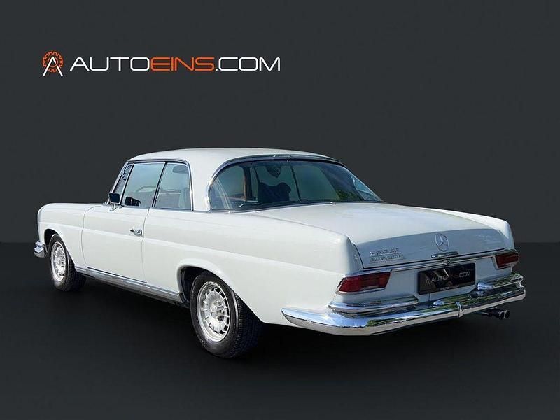 Gebraucht Mercedes 280 160 PS (117 kW) 1968 Weiß Coupé