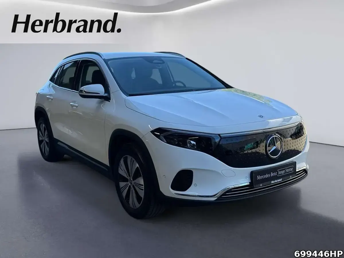 Gebraucht Mercedes EQA250 Progressive 139 kW (190 PS) 2025 Unilack polarweiß SUV