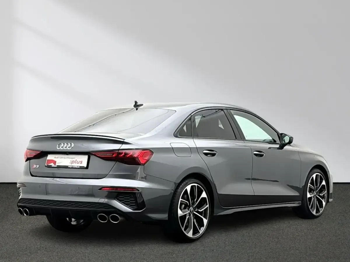 Gebraucht Audi S3 Ambiente 310 PS (228 kW) 2023 Daytonagrau perleffekt Limousine
