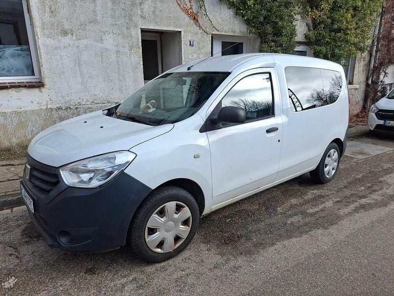 Gebraucht Dacia Dokker 102 PS (75 kW) 2017 Weiß Van / Kleinbus
