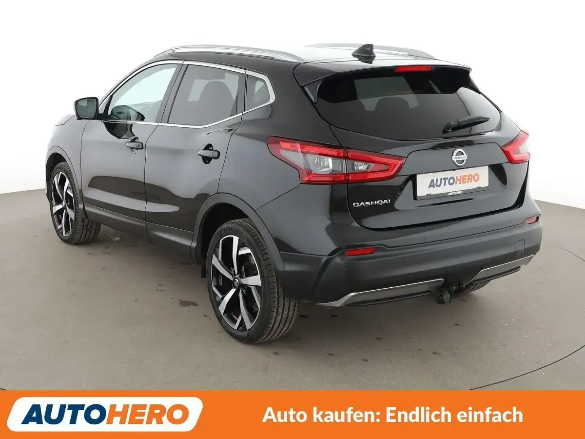 Gebraucht Nissan Qashqai Tekna 159 PS (116 kW) 2019 Schwarz SUV