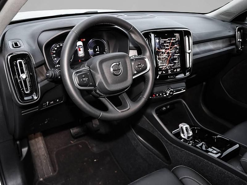 Gebraucht Volvo XC40 Plus 211 PS (155 kW) 2023 Weiß SUV