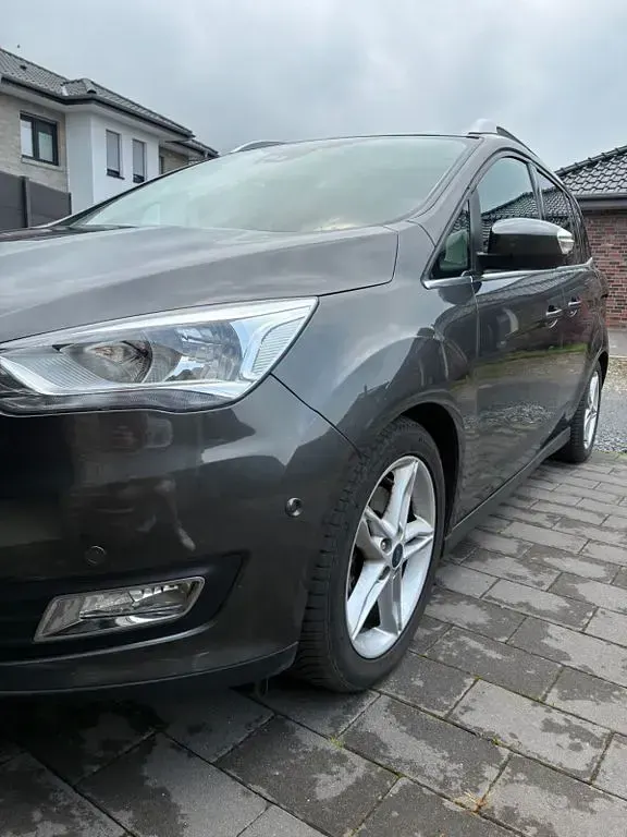 Gebraucht Ford Grand C-Max 150 PS (110 kW) 2019 Grau Van / Kleinbus