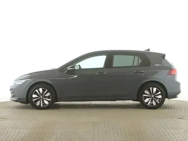 Gebraucht VW Golf VIII Goal 150 PS (110 kW) 2025 Grau Limousine