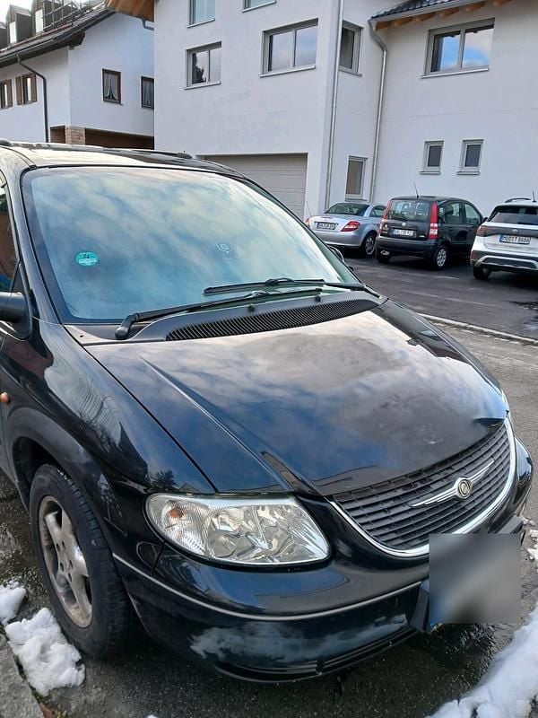 Schwarz Gebraucht 2003 Chrysler Grand Voyager Van / Kleinbus | 1.950 € - Bild 1/4