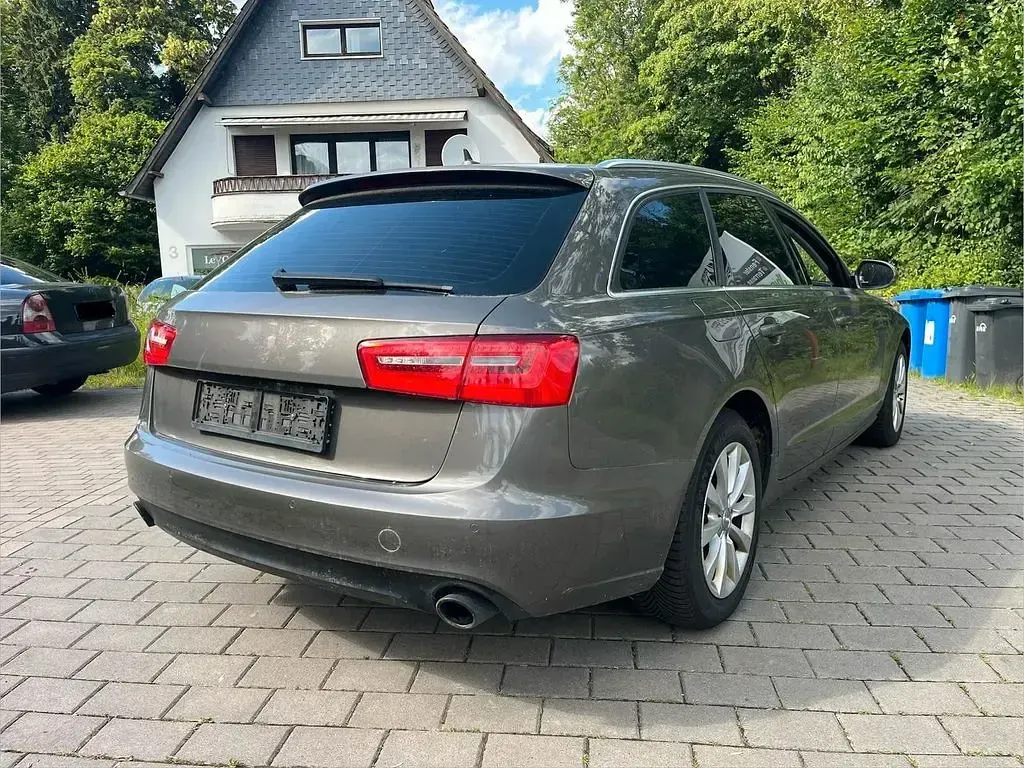 Gebraucht Audi A6 245 PS (180 kW) 2011 Grau Limousine