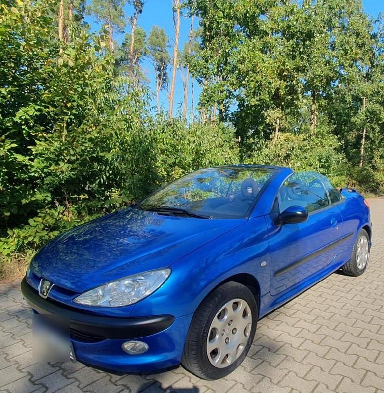 Blau Gebraucht 2002 Peugeot 206 CC Cabrio | 2.199 € (Fairer Preis) - Bild 1/4