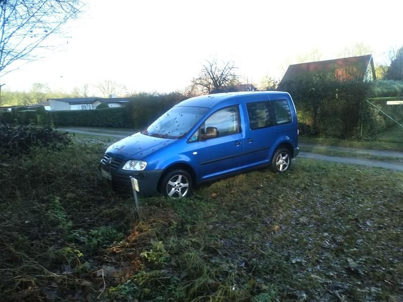 Blau Gebraucht 2005 VW Caddy Van / Kleinbus | 1.990 € (Superpreis) - Bild 1/4