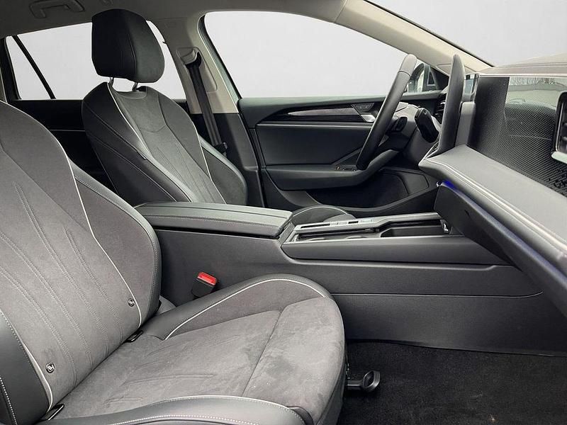 Gebraucht VW Passat Business 150 PS (110 kW) 2025 Diabasgrau metallic (metallic) Kombi