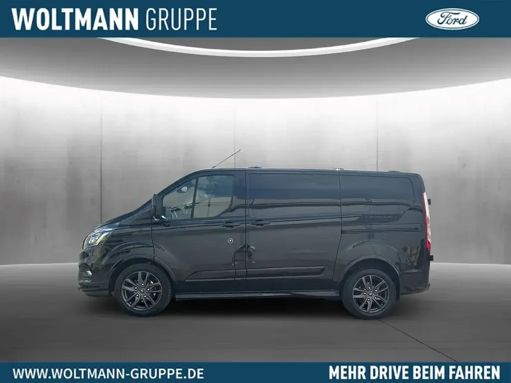 Gebraucht Ford Transit Custom Sport 185 PS (136 kW) 2021 Obsidianschwarz metallic Limousine