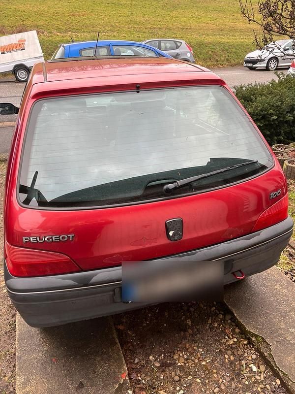 Gebraucht Peugeot 106 45 PS (33 kW) 1998 Rot Kleinwagen