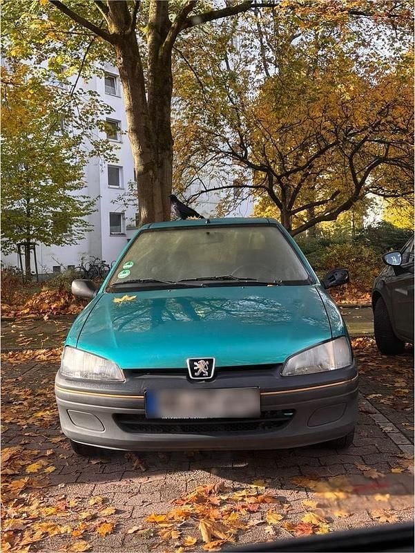 Gebraucht Peugeot 106 45 PS (33 kW) 1997 Grün Kleinwagen