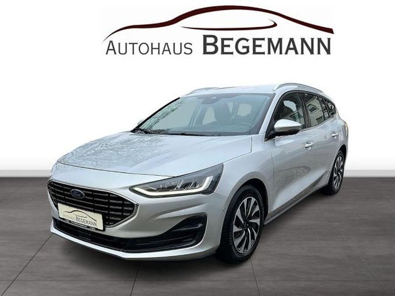 Silber Gebraucht 2022 Ford Focus Titanium Kombi | 15.700 € (Fairer Preis) - Bild 1/2
