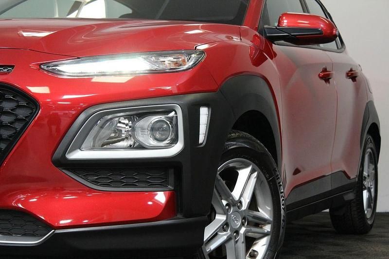 Gebraucht Hyundai Kona Trend 116 PS (85 kW) 2019 Rot SUV