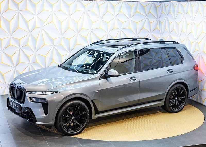 Grau Neu 2025 BMW X7 Performance SUV | 130.305 € - Bild 1/4