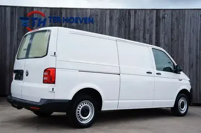 Second-hand VW Transporter 102 CP (75 kW) 2018 Alb Van