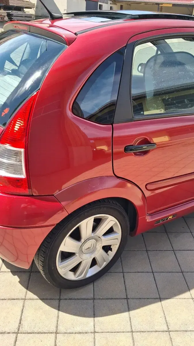 Gebraucht Citroën C3 VTR Sport 109 PS (80 kW) 2006 Rot Kleinwagen