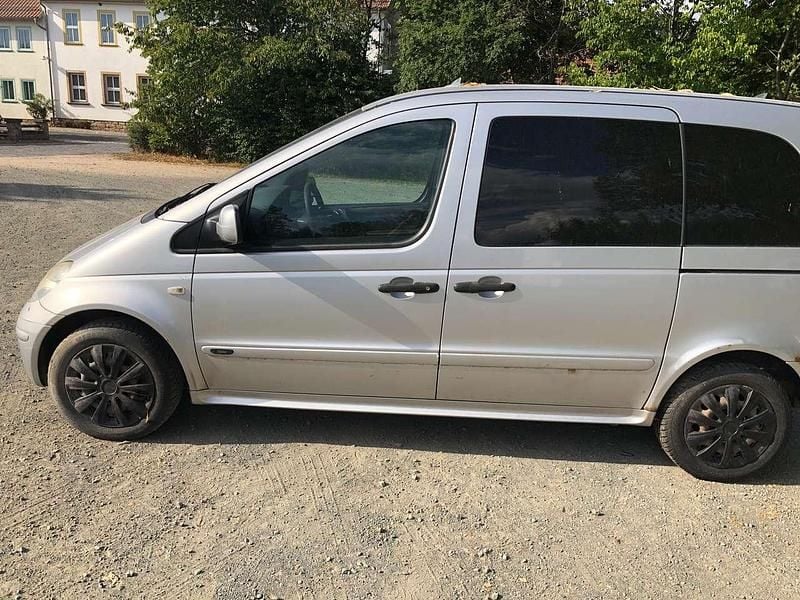 Gebraucht Mercedes Vaneo 125 PS (91 kW) 2002 Silber Van / Kleinbus