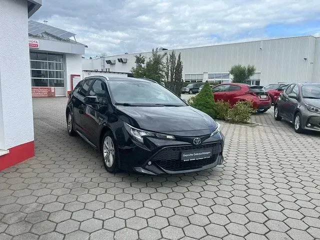 Gebraucht Toyota Corolla 122 PS (89 kW) 2022 Schwarz Kombi