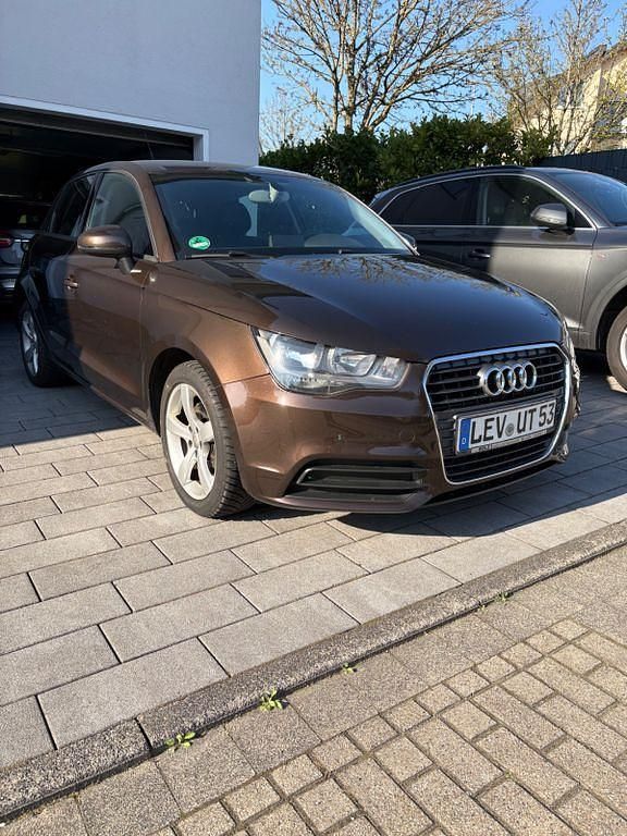 Gebraucht Audi A1 Sportback Attraction 122 PS (89 kW) 2013 Schwarz Kleinwagen