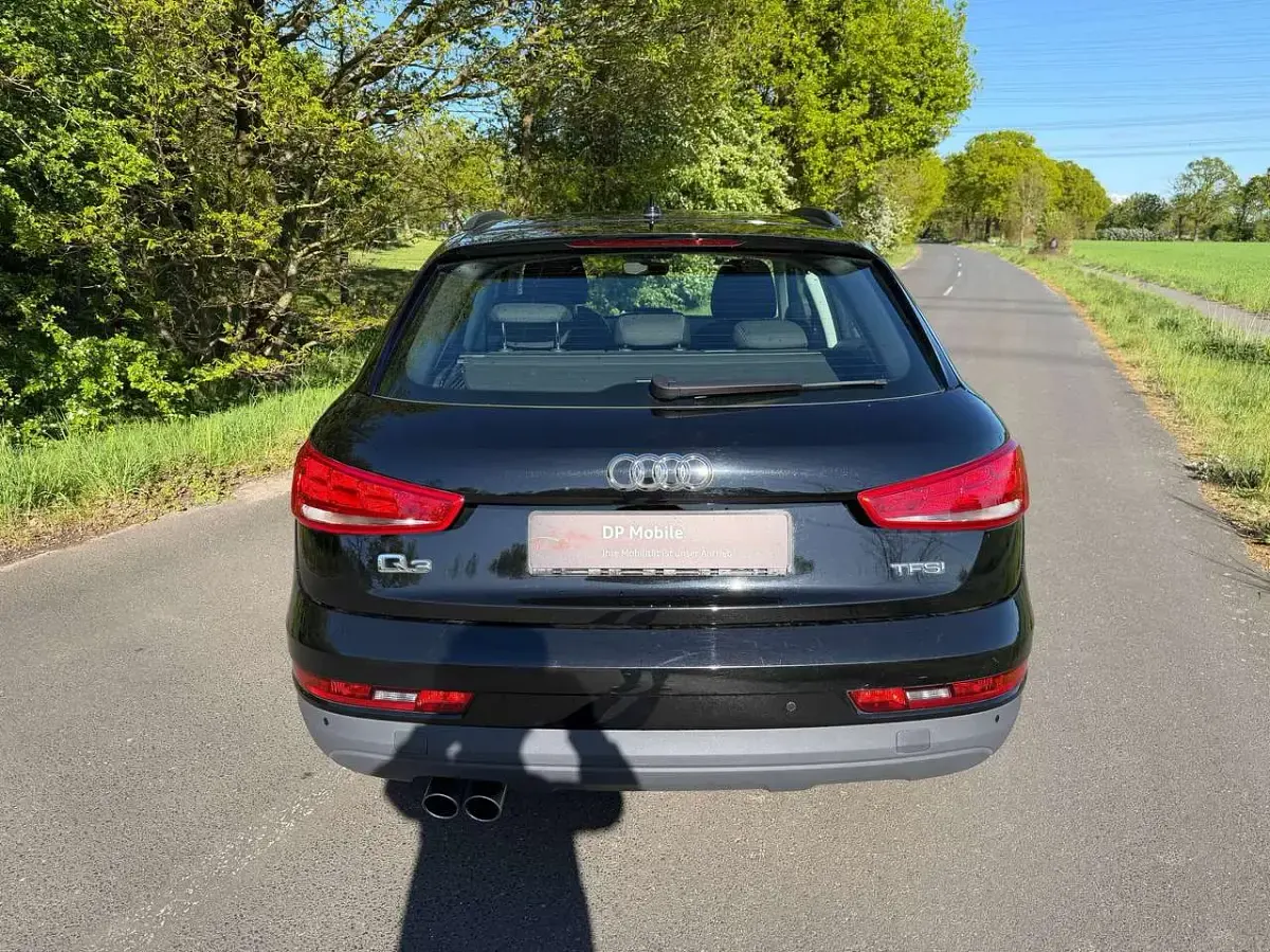 Gebraucht Audi Q3 Design 150 PS (110 kW) 2016 Brillantschwarz SUV