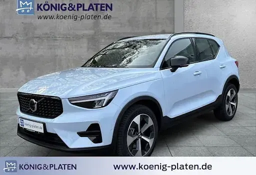 Neu Volvo XC40 Plus 197 PS (144 kW) 2026 Blau SUV