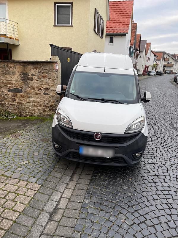 Gebraucht Fiat Doblò 100 PS (73 kW) 2016 Weiß Van / Kleinbus