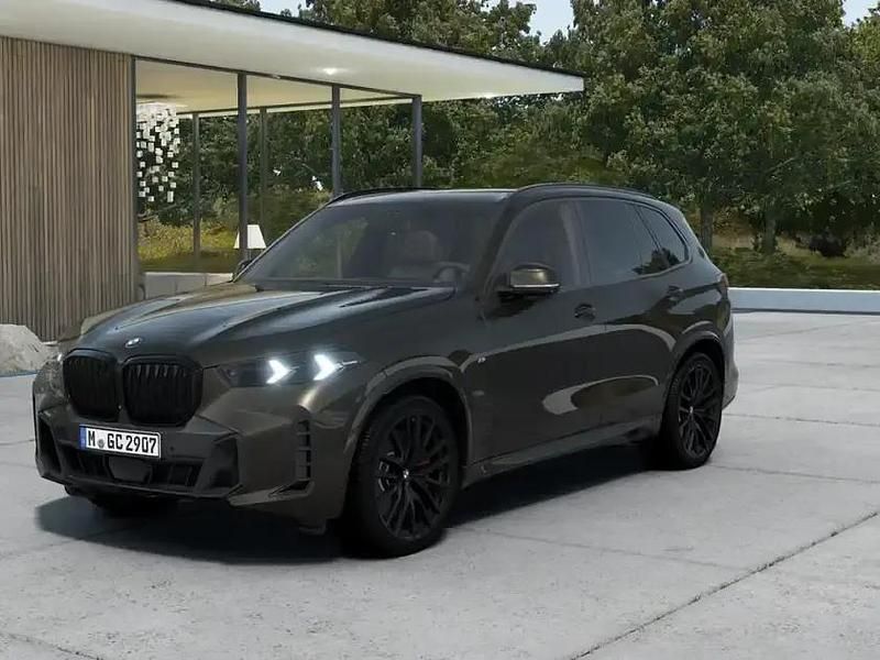 Manhattan (grün) Gebraucht 2024 BMW X5 M M Sport SUV | 82.450 € (Fairer Preis) - Bild 1/4