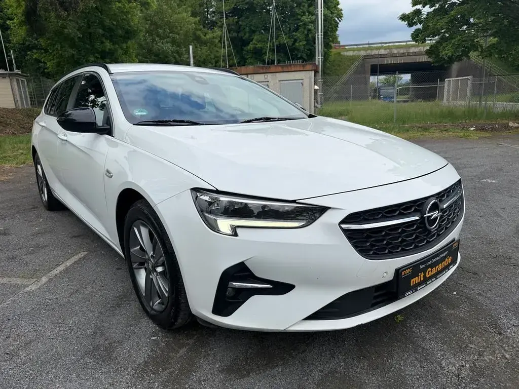 Gebraucht Opel Insignia Business Edition 174 PS (127 kW) 2021 Weiß Kombi