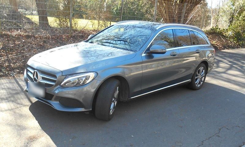Gebraucht Mercedes C180 116 PS (85 kW) 2017 Grau Kombi