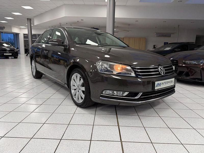 Gebraucht VW Passat Highline 160 PS (117 kW) 2013 Braun Limousine