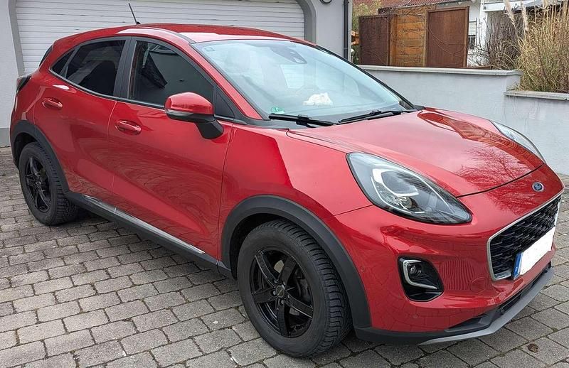 Gebraucht Ford Puma Titanium 125 PS (91 kW) 2021 Rot SUV