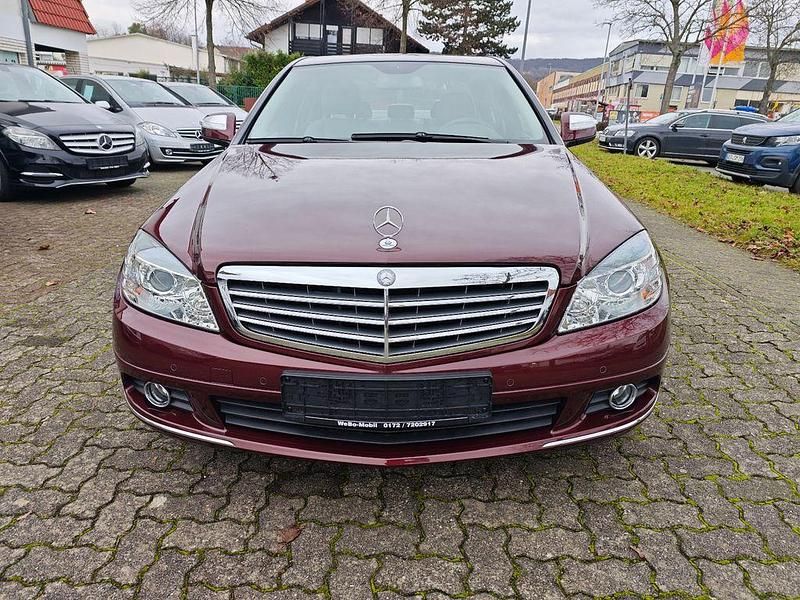 Gebraucht Mercedes C180 Elegance 156 PS (114 kW) 2007 Carneolrot Limousine