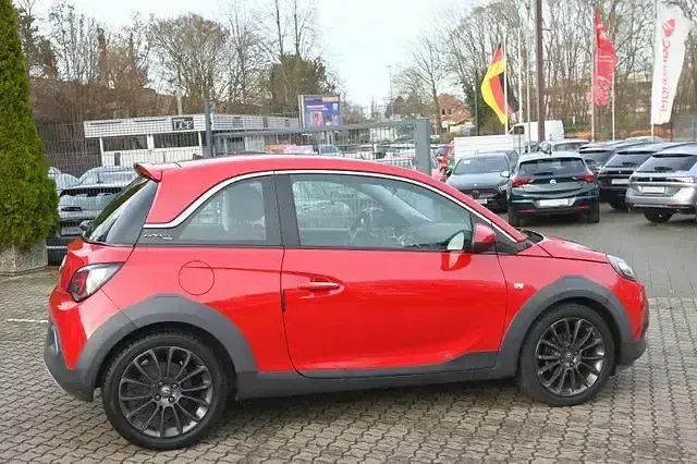 Używany Opel Adam Rocks 155 KM (114 kW) 2016 Czerwony Hatchback