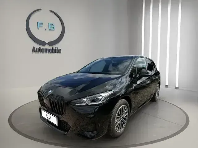 Gebraucht BMW 230 M Sport 150 PS (110 kW) 2022 Schwarz Van / Kleinbus