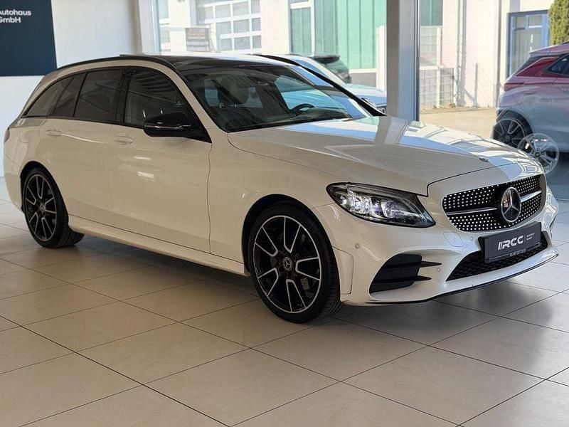 Gebraucht Mercedes C200 AMG 184 PS (135 kW) 2019 Weiß Limousine