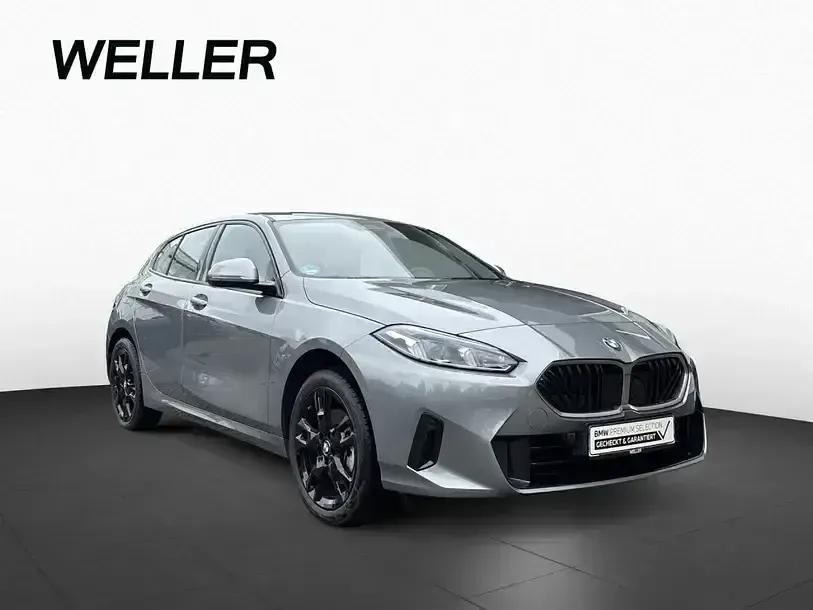 Gebraucht BMW 120 Performance 156 PS (114 kW) 2025 Skyscraper grau (grau) Kleinwagen