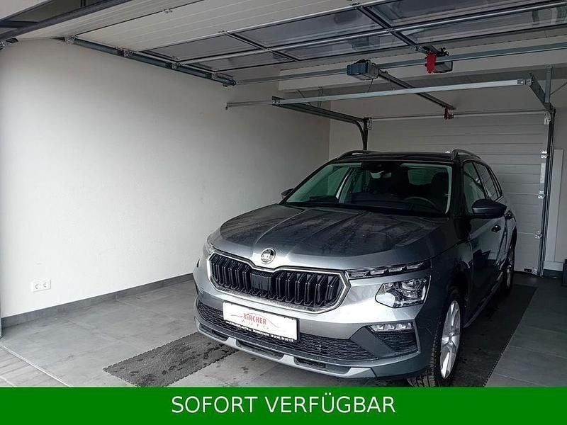 Neu Skoda Kamiq Selection 116 PS (85 kW) 2025 Grau SUV