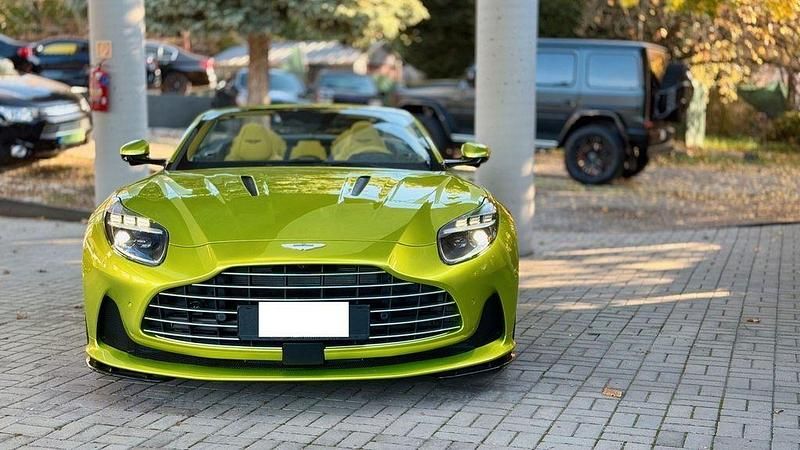 Gebraucht Aston Martin DB12 680 PS (500 kW) 2024 Grün Cabrio
