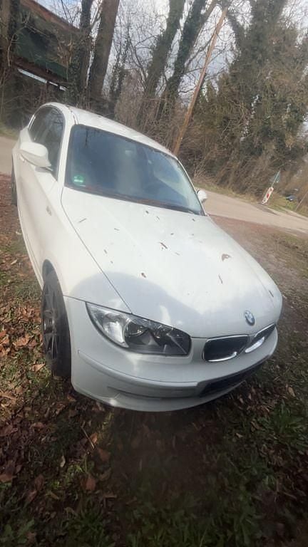 Gebraucht BMW 120 177 PS (130 kW) 2010 Weiß Kleinwagen