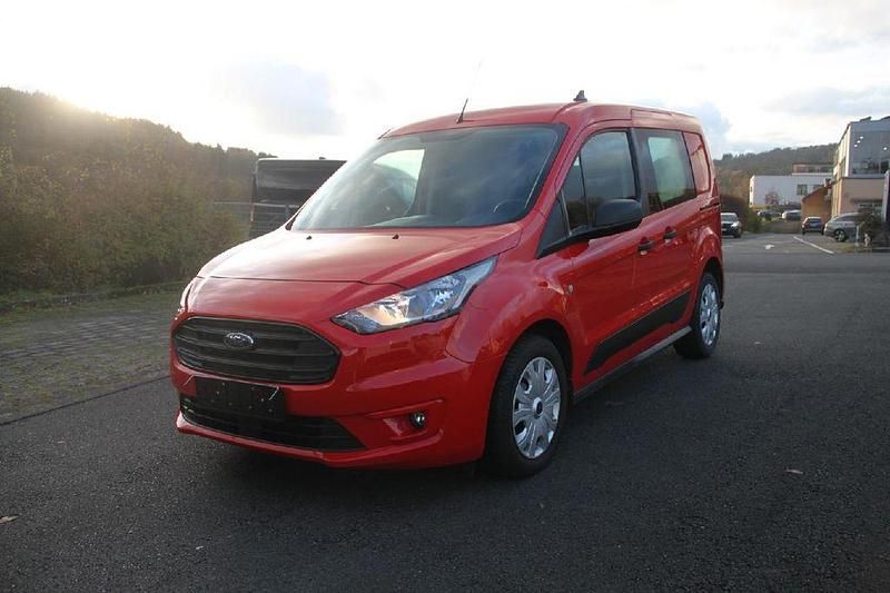 Używany Ford Transit Connect Trend 75 KM (55 kW) 2022 Czerwony Minivan