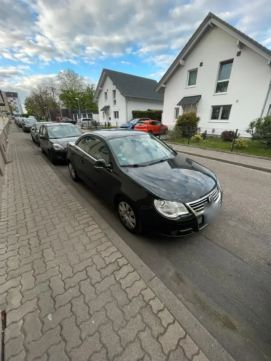 Używany VW Eos 140 KM (102 kW) 2007 Czarny Kabriolet