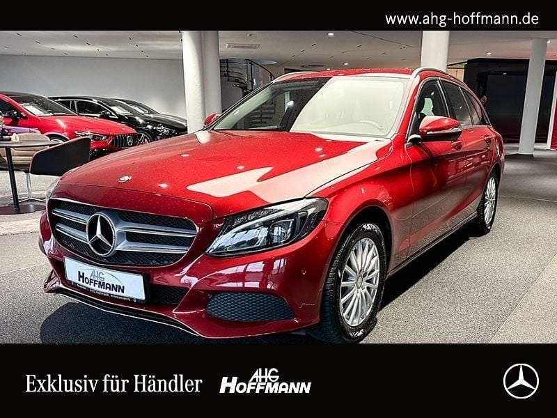 Gebraucht Mercedes C180 156 PS (114 kW) 2014 Rot Limousine