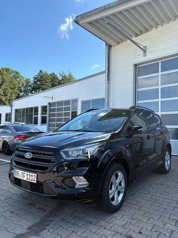 Gebraucht Ford Kuga ST-Line 150 PS (110 kW) 2019 Schwarz SUV