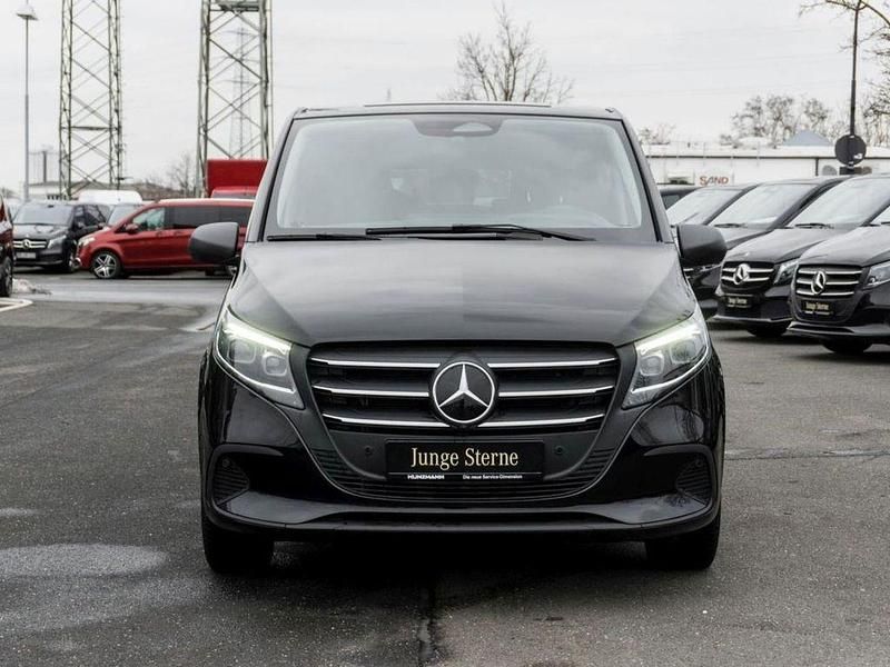 Second-hand Mercedes Vito 237 CP (174 kW) 2025 Negru Van
